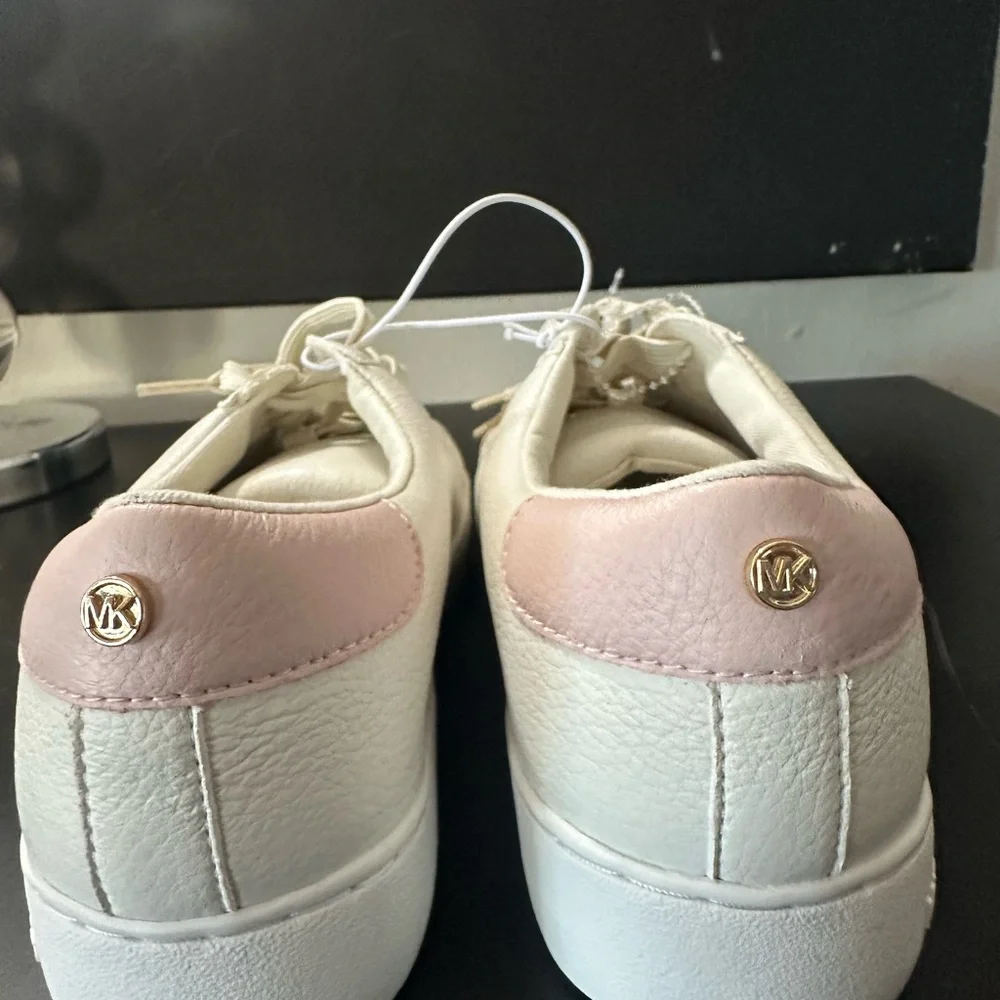 🆕Michael Kors  Faux Leather Sneakers